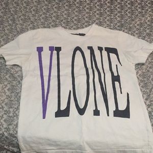 Vlone tee size Medium